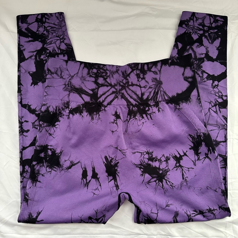 Purple Black Tie Dye Cropped Leggings XL Stretch Athleisure - Picture 7 of 9